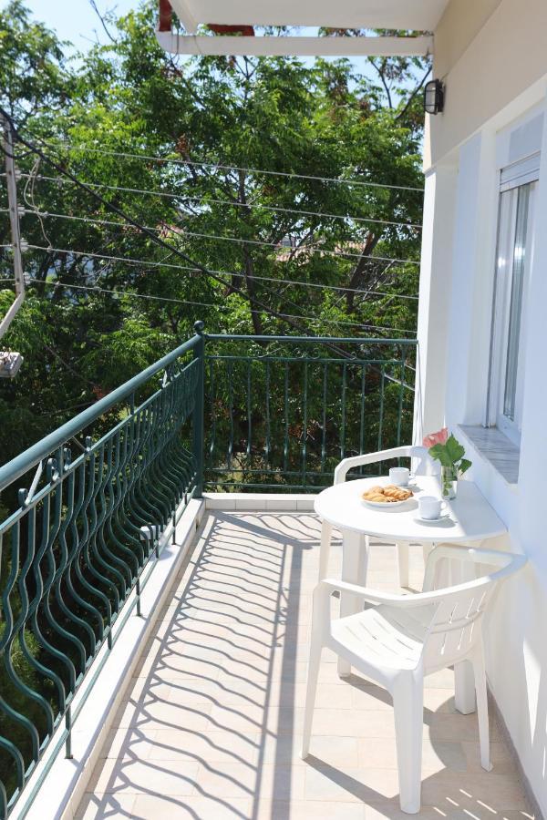 פוליכרונו Spanos Apartments Anna'S Lodge מראה חיצוני תמונה