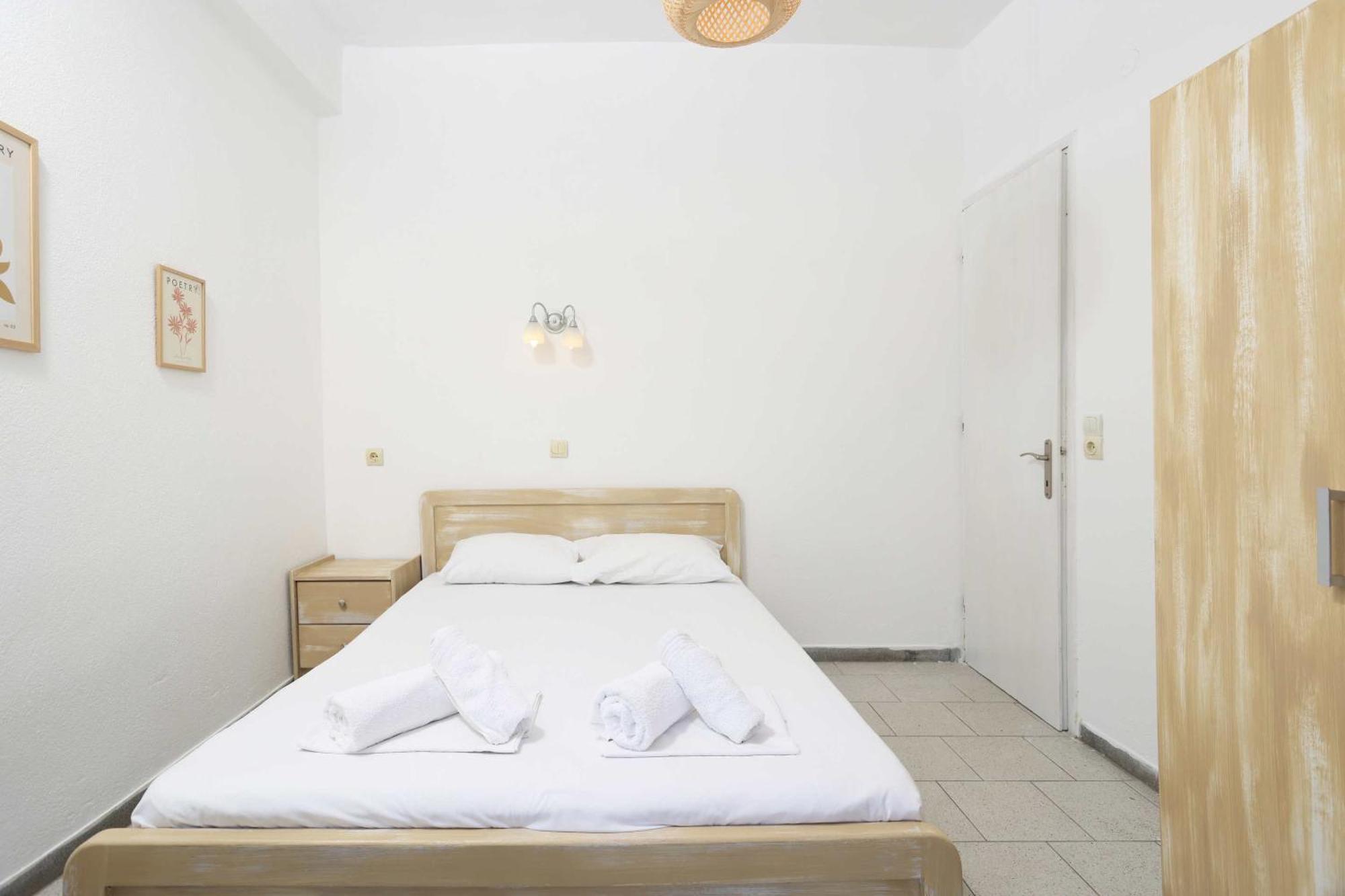 פוליכרונו Spanos Apartments Anna'S Lodge מראה חיצוני תמונה
